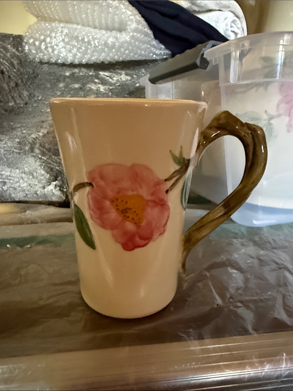 Rare tall Coffee Mug Old Desert Rose Franciscan Pottery  (chipped)